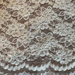🦢BEAUTIFUL IVORY CORDED RE-EMBROIDERED LACE FABRIC 🤍